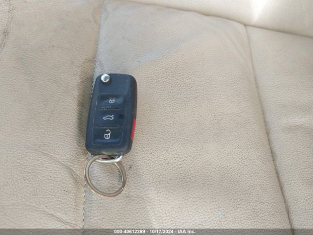 WVGAV3AX9EW109530 Volkswagen Tiguan R-line
