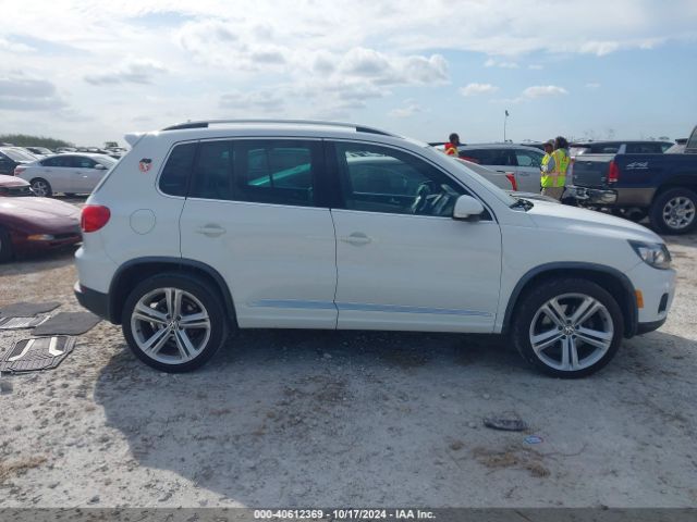 WVGAV3AX9EW109530 Volkswagen Tiguan R-line