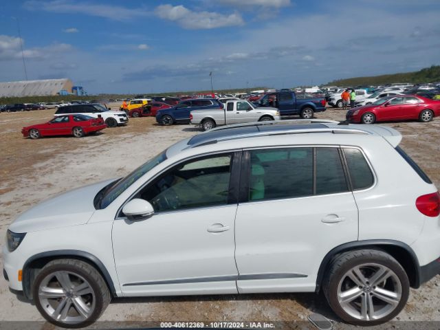 WVGAV3AX9EW109530 Volkswagen Tiguan R-line