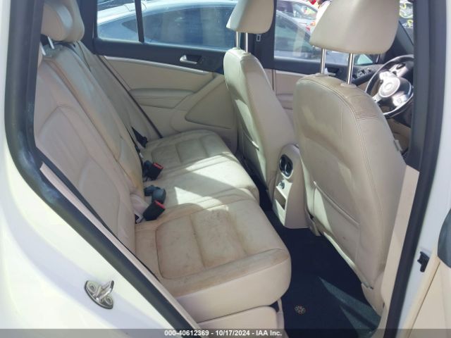 WVGAV3AX9EW109530 Volkswagen Tiguan R-line