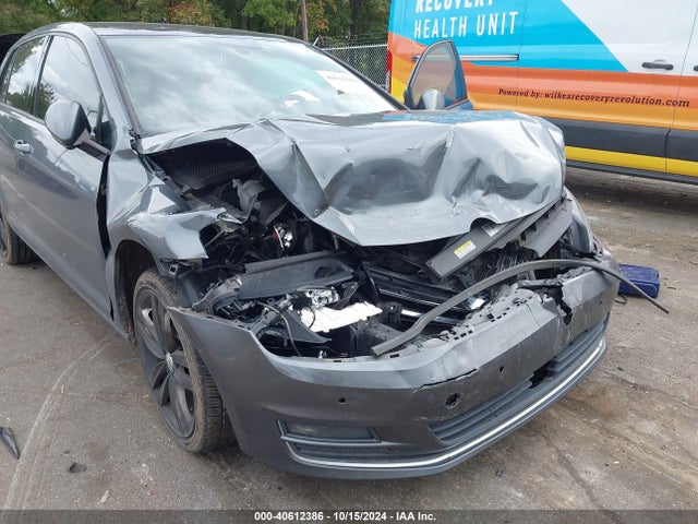 3VW2A7AU6FM070573 Volkswagen Golf Tdi Sel 4-door