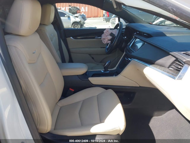 1GYKNARSXKZ242047 Cadillac Xt5 Standard
