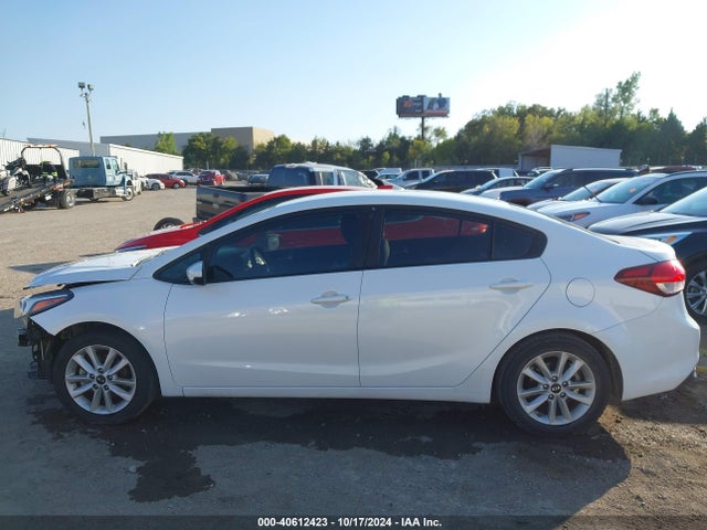 KIA FORTE LX 2017 3KPFL4A78HE149134 Image 15