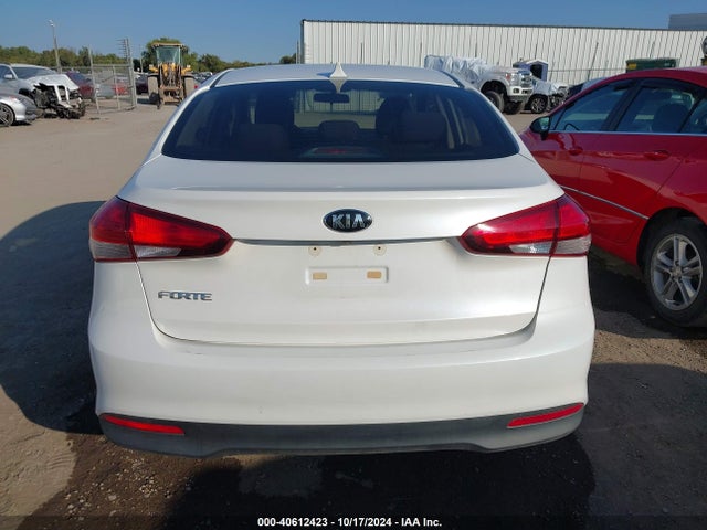 KIA FORTE LX 2017 3KPFL4A78HE149134 Image 17