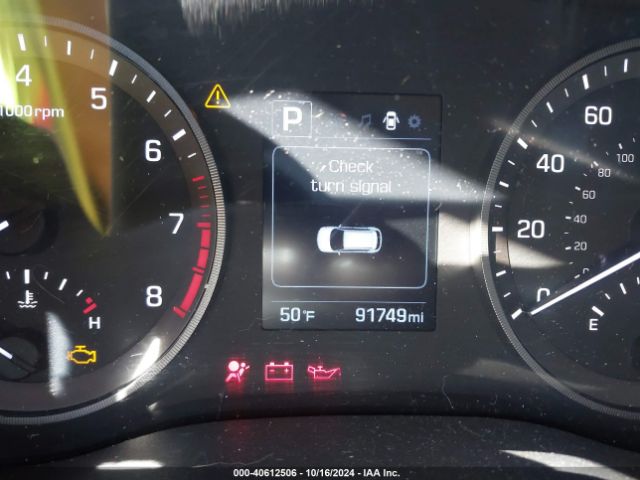KM8J3CA25JU820349 Hyundai Tucson Value