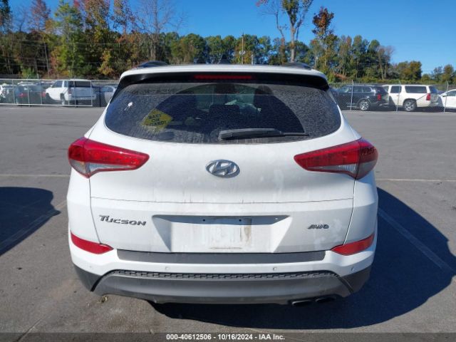 KM8J3CA25JU820349 Hyundai Tucson Value