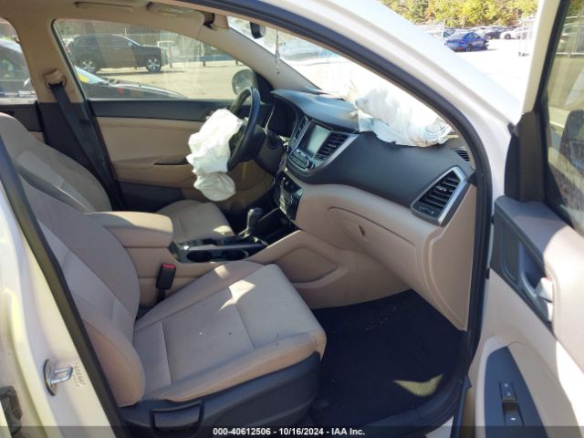 KM8J3CA25JU820349 Hyundai Tucson Value