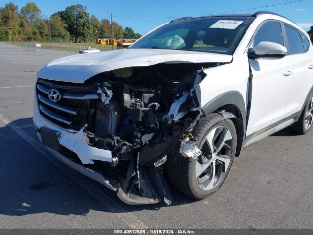 KM8J3CA25JU820349 Hyundai Tucson Value