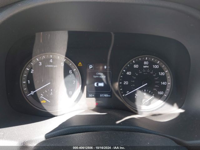 KM8J3CA25JU820349 Hyundai Tucson Value