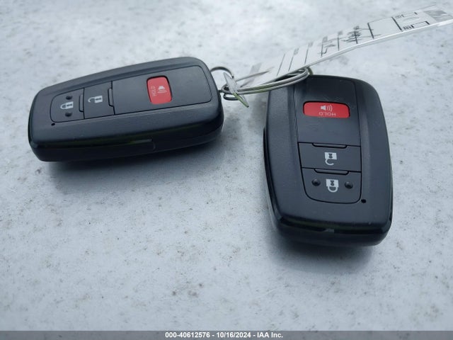 Toyota Prius Le Awd-e 2021 JTDL9MFU9M3023981 Image 11