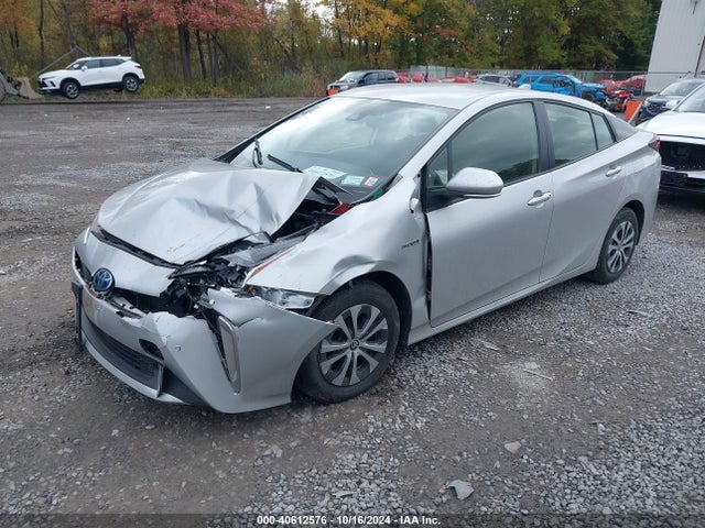 Toyota Prius Le Awd-e 2021 JTDL9MFU9M3023981 Image 2