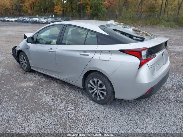 Toyota Prius Le Awd-e 2021 JTDL9MFU9M3023981 Image 3