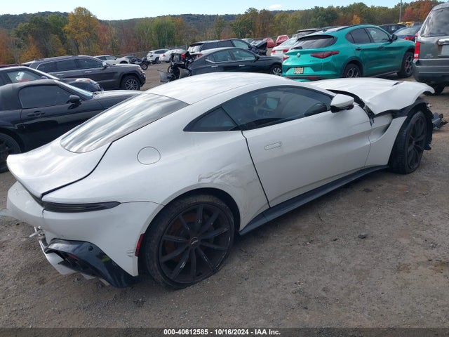 Aston Martin Vantage 2020 SCFSMGAWXLGN03878 Image 13