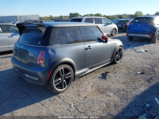 2006 MINI COOPER S WMWRE93556YB72197 Photo 3