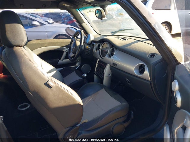 2006 MINI COOPER S WMWRE93556YB72197 Photo 4