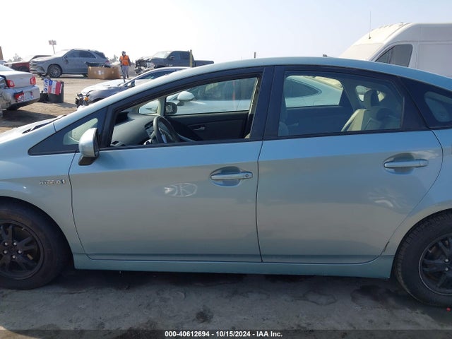 Toyota Prius Two 2015 JTDKN3DU4F1880499 Image 14