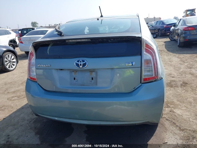 Toyota Prius Two 2015 JTDKN3DU4F1880499 Image 16