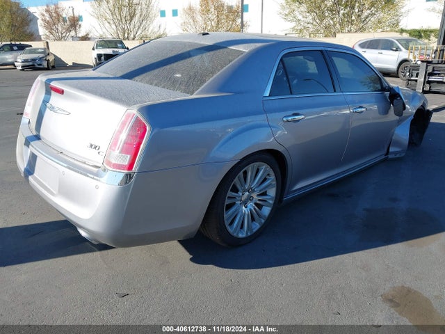 2C3CCAEG7EH233526 Chrysler 300C