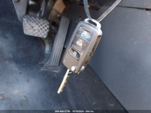 1VWAT7A32GC019507 Volkswagen Passat 1.8t S