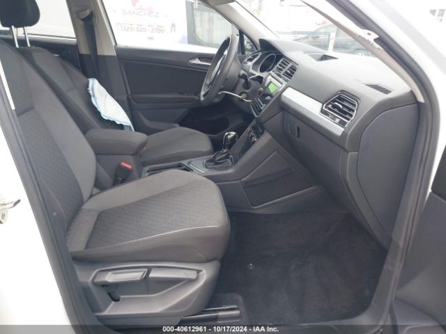 3VV1B7AX7JM088080 Volkswagen Tiguan 2.0t S