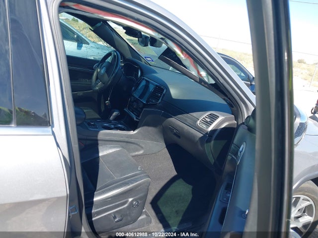 1C4RJFBG2KC639001 Jeep Grand Cherokee Limited 4x4