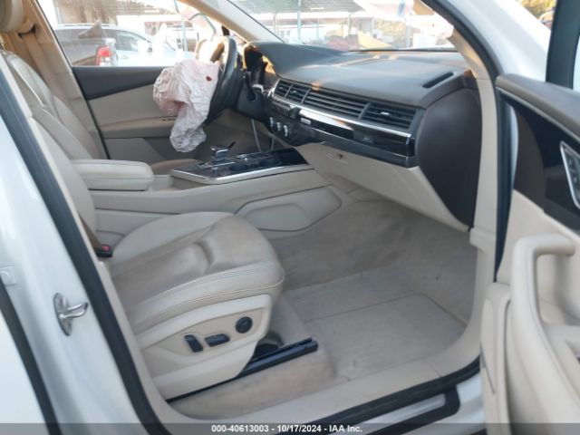 WA1LAAF78JD012826 Audi Q7 3.0t Premium
