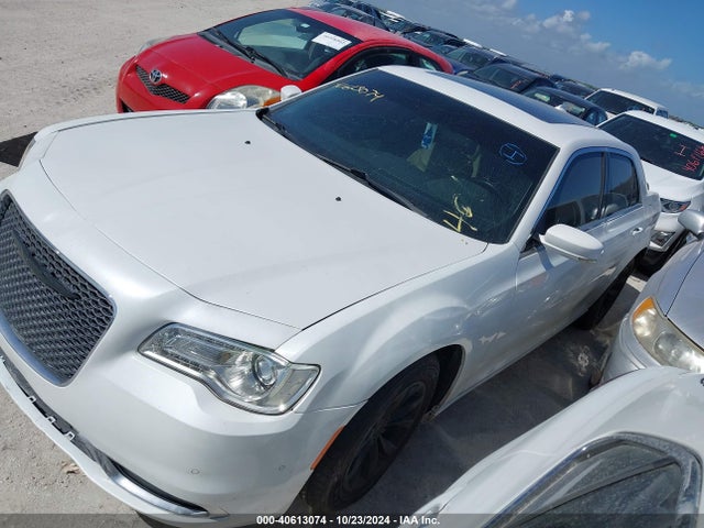 Chrysler 300 Anniversary Edition 2016 2C3CCAAG0GH152036 Image 14