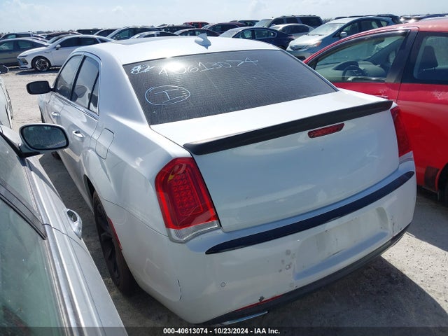 Chrysler 300 Anniversary Edition 2016 2C3CCAAG0GH152036 Image 3