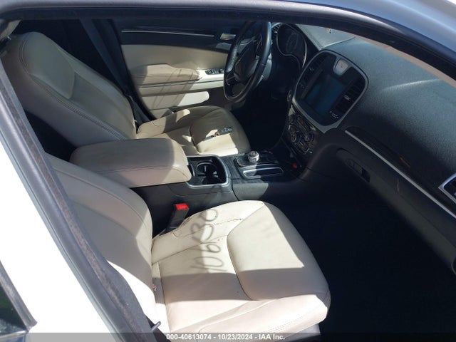 Chrysler 300 Anniversary Edition 2016 2C3CCAAG0GH152036 Image 5