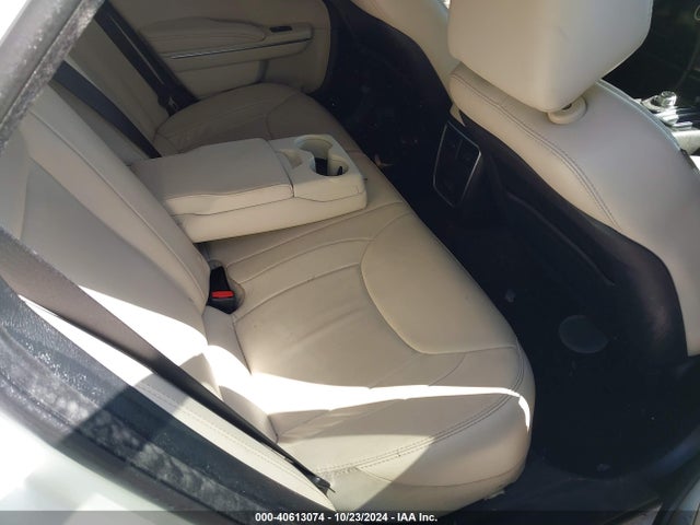 Chrysler 300 Anniversary Edition 2016 2C3CCAAG0GH152036 Image 8