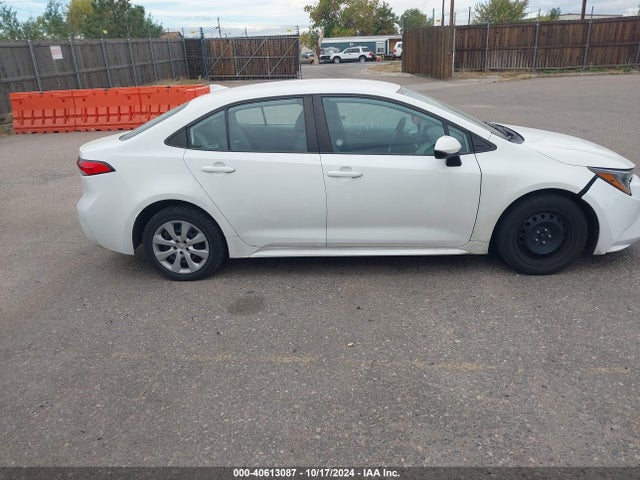 Toyota COROLLA LE 2022 5YFEPMAE1NP329712 Image 13