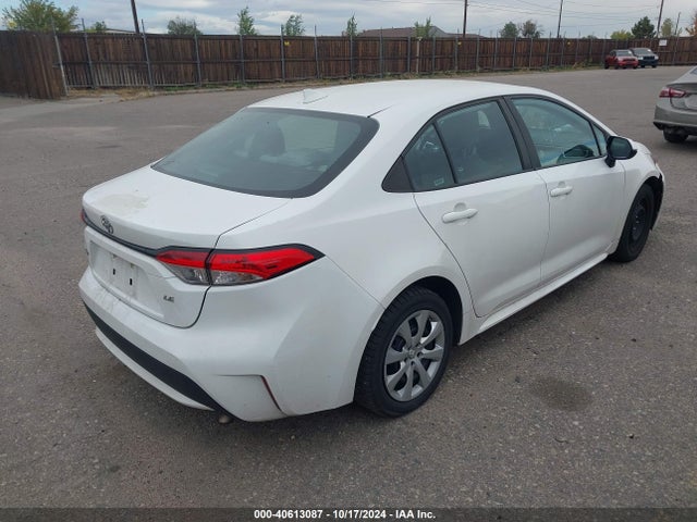 Toyota COROLLA LE 2022 5YFEPMAE1NP329712 Image 4