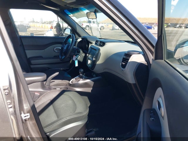 KIA SOUL + 2019 KNDJP3A52K7654326 Image 5
