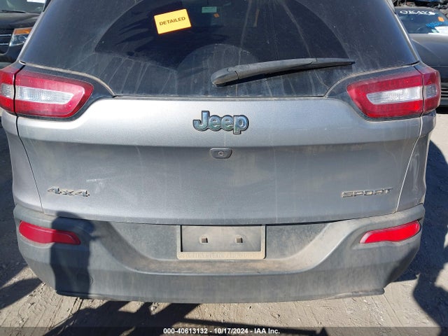 1C4PJMAB2GW121915 Jeep Cherokee Sport