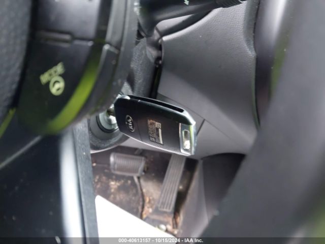 KNDJN2A22F7133523 KIA Soul
