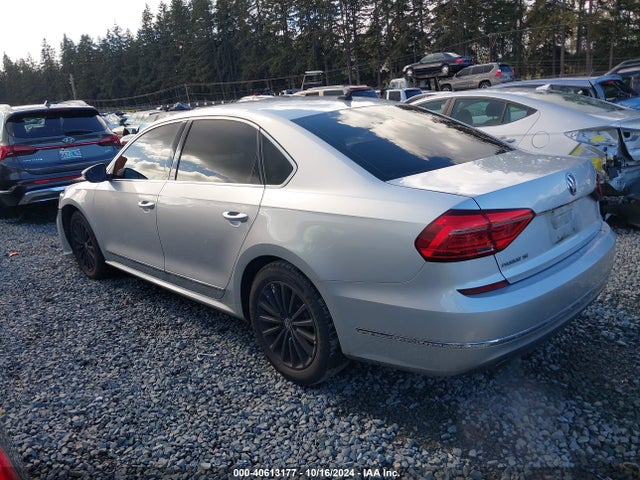 1VWBS7A33GC055679 Volkswagen Passat 1.8t Se