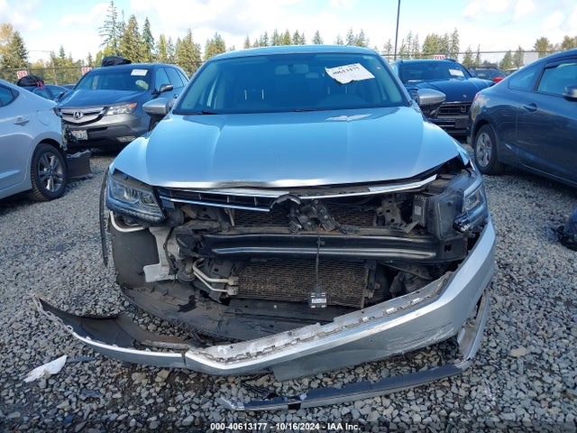 1VWBS7A33GC055679 Volkswagen Passat 1.8t Se