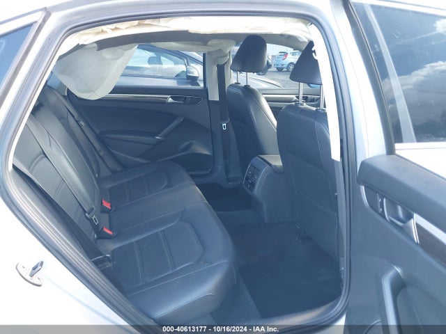 1VWBS7A33GC055679 Volkswagen Passat 1.8t Se