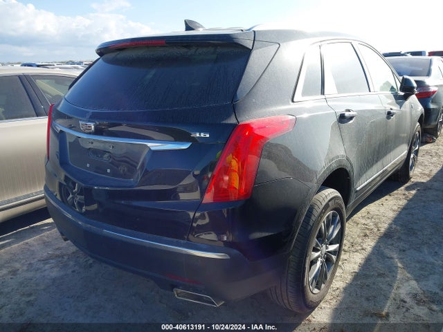 2018 CADILLAC XT5 1GYKNCRS1JZ191046 Photo 3