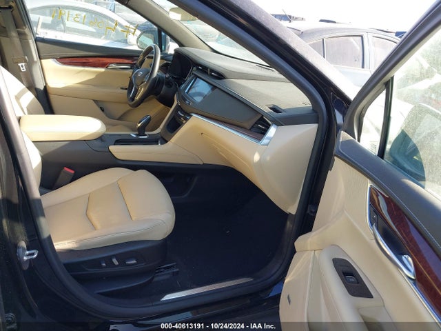 2018 CADILLAC XT5 1GYKNCRS1JZ191046 Photo 4
