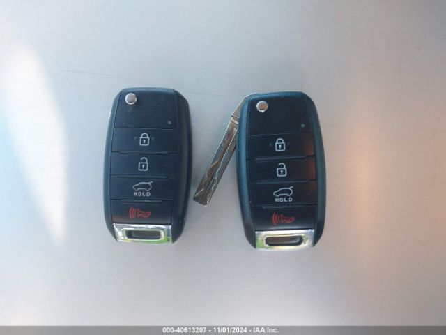 KNDJN2A20F7127333 KIA Soul !