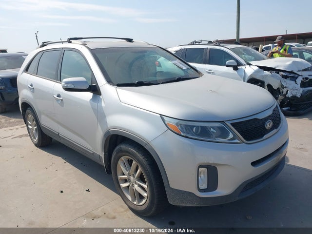 KIA SORENTO LX 2015 5XYKT4A60FG611286 Image 1