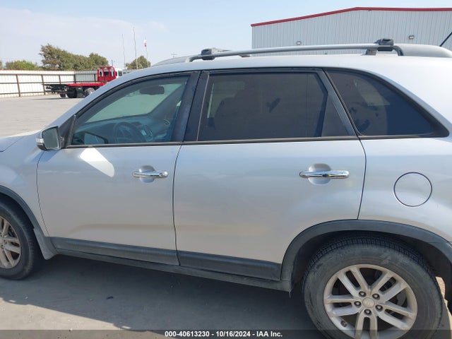 KIA SORENTO LX 2015 5XYKT4A60FG611286 Image 14