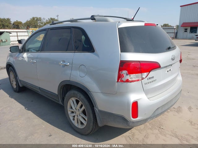 KIA SORENTO LX 2015 5XYKT4A60FG611286 Image 3