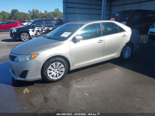 4T1BF1FK8EU782825 Toyota CAMRY L