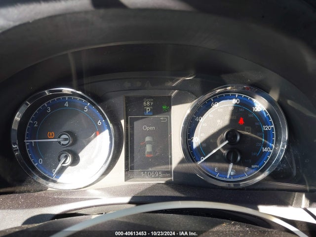 Toyota COROLLA SE 2018 5YFBURHE9JP833790 Image 15