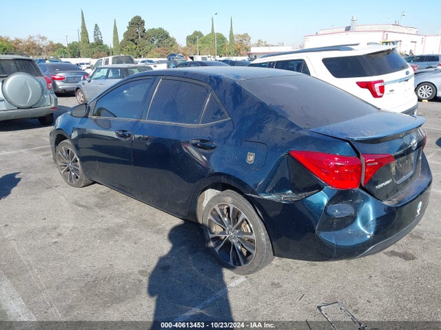 Toyota COROLLA SE 2018 5YFBURHE9JP833790 Image 3