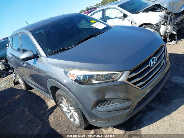 Hyundai TUCSON SE 2017 KM8J23A47HU525557 Image 1