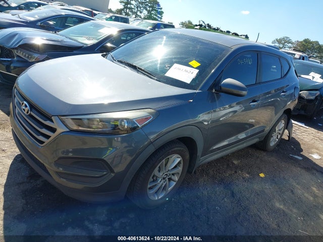 Hyundai TUCSON SE 2017 KM8J23A47HU525557 Image 2