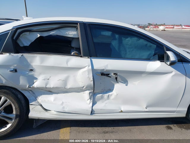 Hyundai SONATA SEL 2018 5NPE34AFXJH652779 Image 6